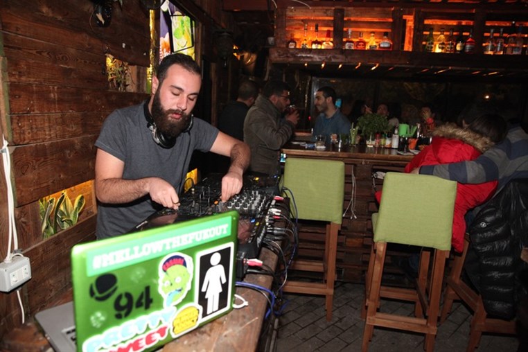 Fertil Pub on Saturday Night